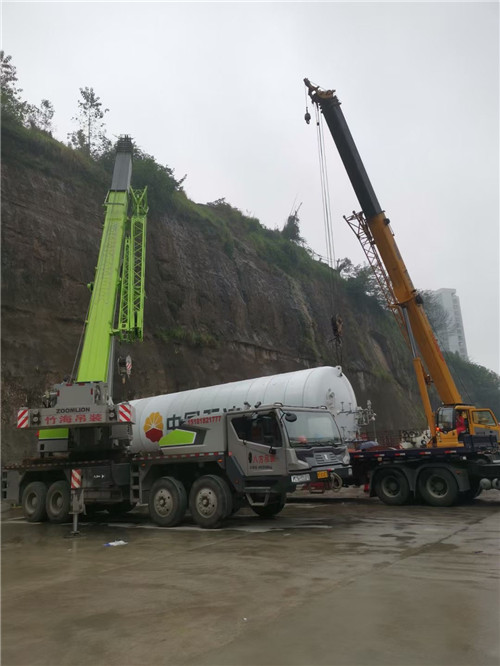 开封市“不怕风雨冻”—— 吊车的 “恶劣环境适应” 技术